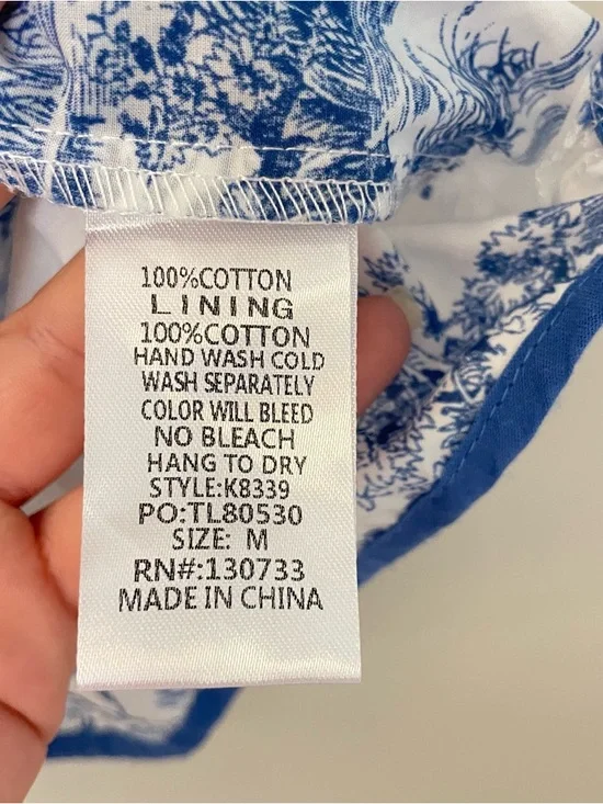 Umgee Blue & White Toile Landscape Scenic Print Peasant Blouse Size M - Picture 8 of 10